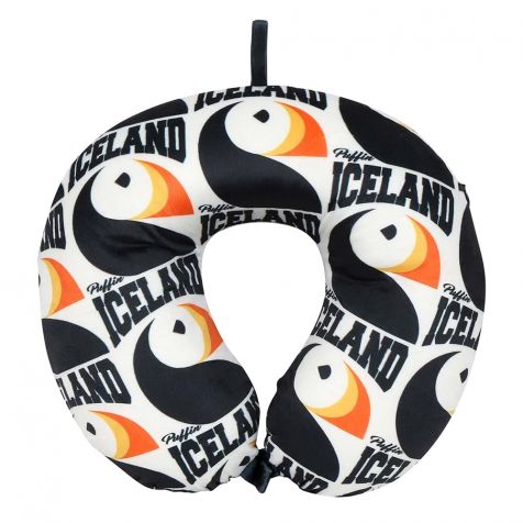 Travel pillow with puffins